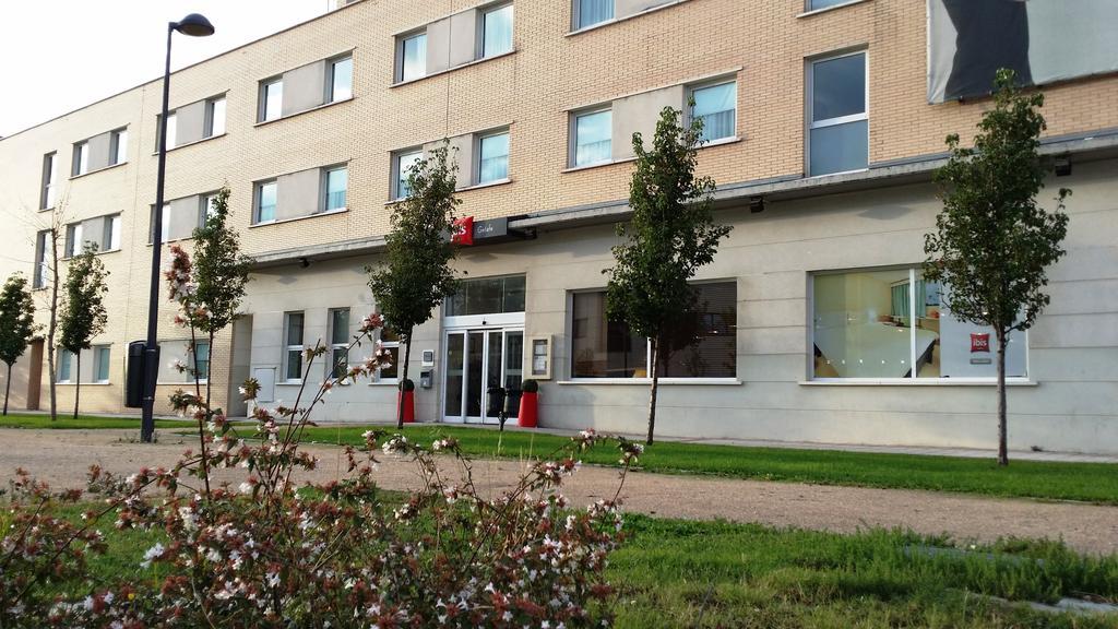 Ibis Madrid Getafe Hotel Exterior photo